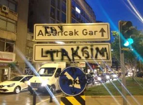Gösterilerde yağma iddiası