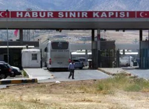 Habur Sınır Kapısı'nda taksici eylemi