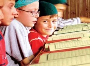 Haydi çocuklar camiye