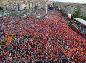 Helikopter kamerasından miting(video)