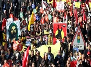 Hükümet yeni Alevi açılımı üzerinde çalışıyor
