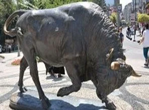 İadesi istenen Boğa Heykeli hakkında Mehmet Sağlam'dan yanıt
