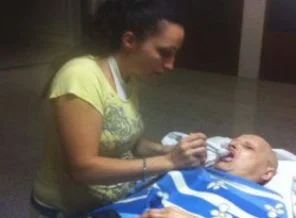 İfade vermek için sedyeyle adliyeye getirildi