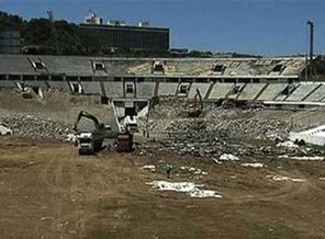 İnönü Stadı'nda yıkım devam ediyor