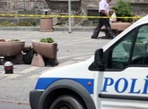 İşçi çantasına bomba ihbarı