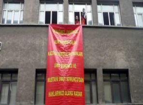 İşten atılan işçiler fabrikayı işgal etti