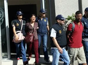 İzmir'de 'Gezi'ye 12 gözaltı