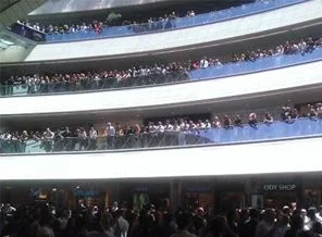 Kanyon ve Starbucks protesto ediliyor