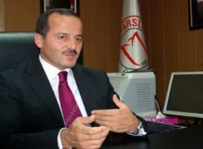 Kazandığı tazminatı, öğrencilere burs verecek