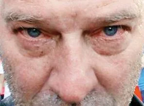 Kendell Geers: Artık bienale gerek yok