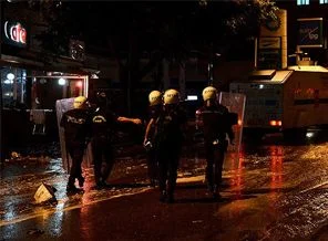 Kuğulu Park'ta konaklayan eylemciler çıkarıldı