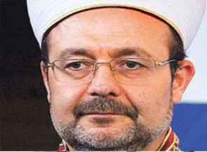 Mehmet Görmez'e bomba paniği!
