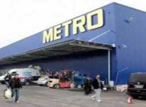 Metro Market Ramazan kampanyası broşüründe alkol rezaleti