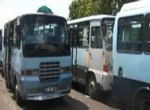 Minibüsler kaza yaptı: 10 yaralı