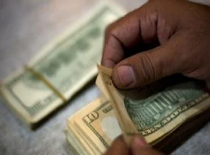 Piyasa alarmı: Dolar rekora koşuyor