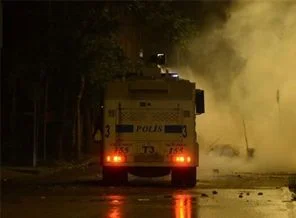 Polis aracında taciz iddiası