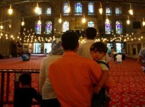 Profesyonel cami rehberleri geliyor