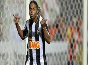 Ronaldinho geliyor mu?