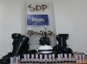 SDP binasında polis kıyafetleri bulundu iddiası