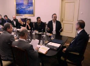 Sunay Akın isyan etti: Kapınıza gelip yalvardık!