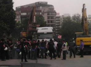 Taksim Gezi Parkı için iğne ve çuvaldız