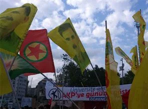Taksim Meydanı'nda Öcalan gerginliği