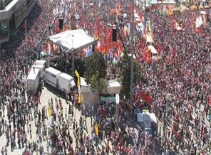 Tam sayfa ilanla sağduyu çağrısı yaptılar