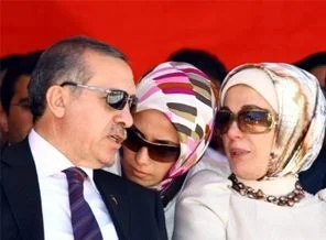 Tanrıkulu: Sümeyye Erdoğan'ın gezi masrafları nereden karşılanıyor?