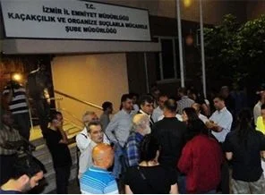 Tweet gözaltılarını ünlü yazarlar yorumladı