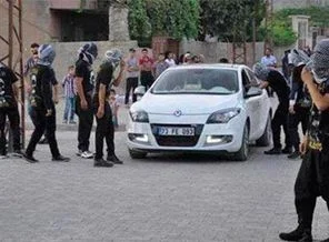Vali: Fotoğrafların başka yere ait olduğunu düşünüyoruz
