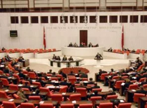 Vekillerin sosyal medya hesapları izleniyor mu?