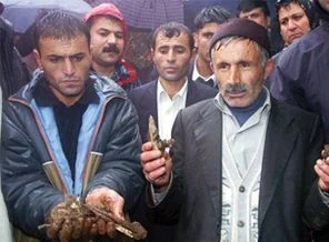 Yakınlarının kemiklerini vermediler