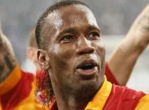Yıldız futbolcu İstanbul'u Drogba'ya sordu