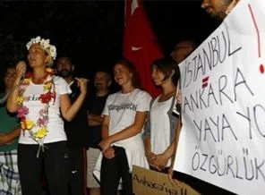 17 günde 500 kilometre yürüyen Aylin Kotil Ankara'ya ulaştı