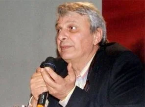 '25-30 yıllık medya patronları boyun eğiyor'