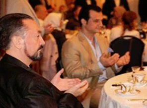 Adnan Oktar iftar verdi