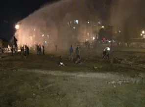 Ağaç eylemine polis müdahalesi