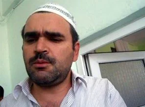 Akşam ezanını erken okudu, teraviye gelemedi