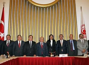 Anayasa Komisyonu 27 maddede daha uzlaştı