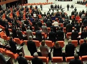 Anayasa masası dağılıyor mu?