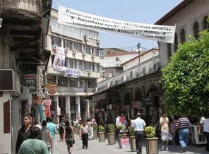 Antakyalı Hıristiyanlardan, Ramazan ayına pankartlı kutlama