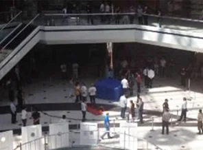 AVM'de intihar şoku