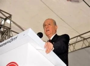 Bahçeli'den S. Arabistan ve Katar'a eleştiri