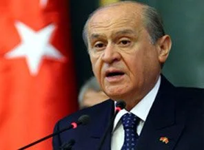 Bahçeli'den yeni anayasa çalışmalarına destek