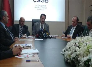 Bakan Çelik'ten taşeron çalışanlara müjde