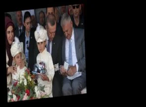 Başbakan'dan tebessüm ettiren kare
