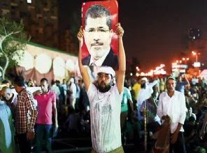 Batı, darbeye karşı her zaman demokrasinin yanında değil