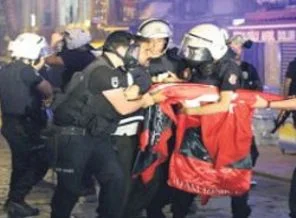 Bayrak satan Ali Sarıçiçek 20 yıl ile yargılanabilir
