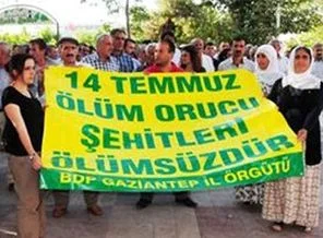 BDP'nin ölüm orucu anmasına polis engeli