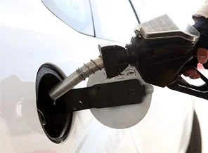 Benzine 11 kuruş zam